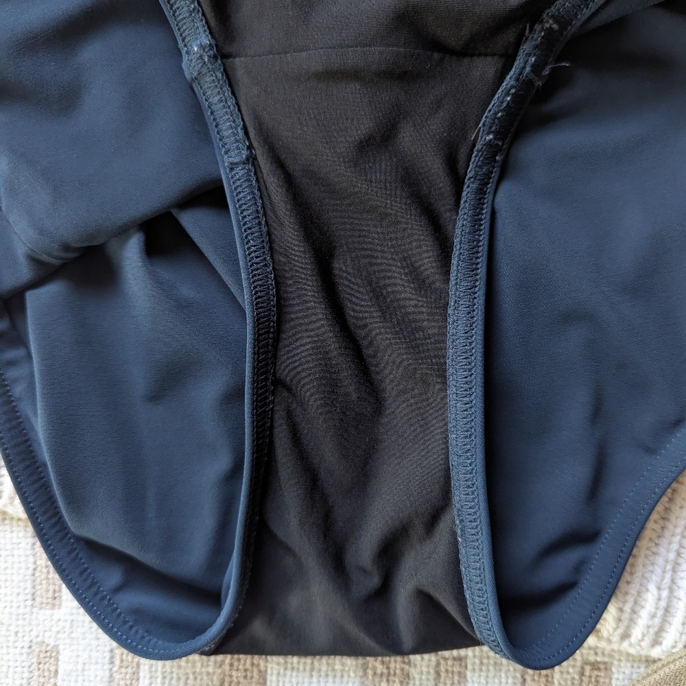 Gapbody | Ruched One Piece Swim Suit - Picture 9 of 13